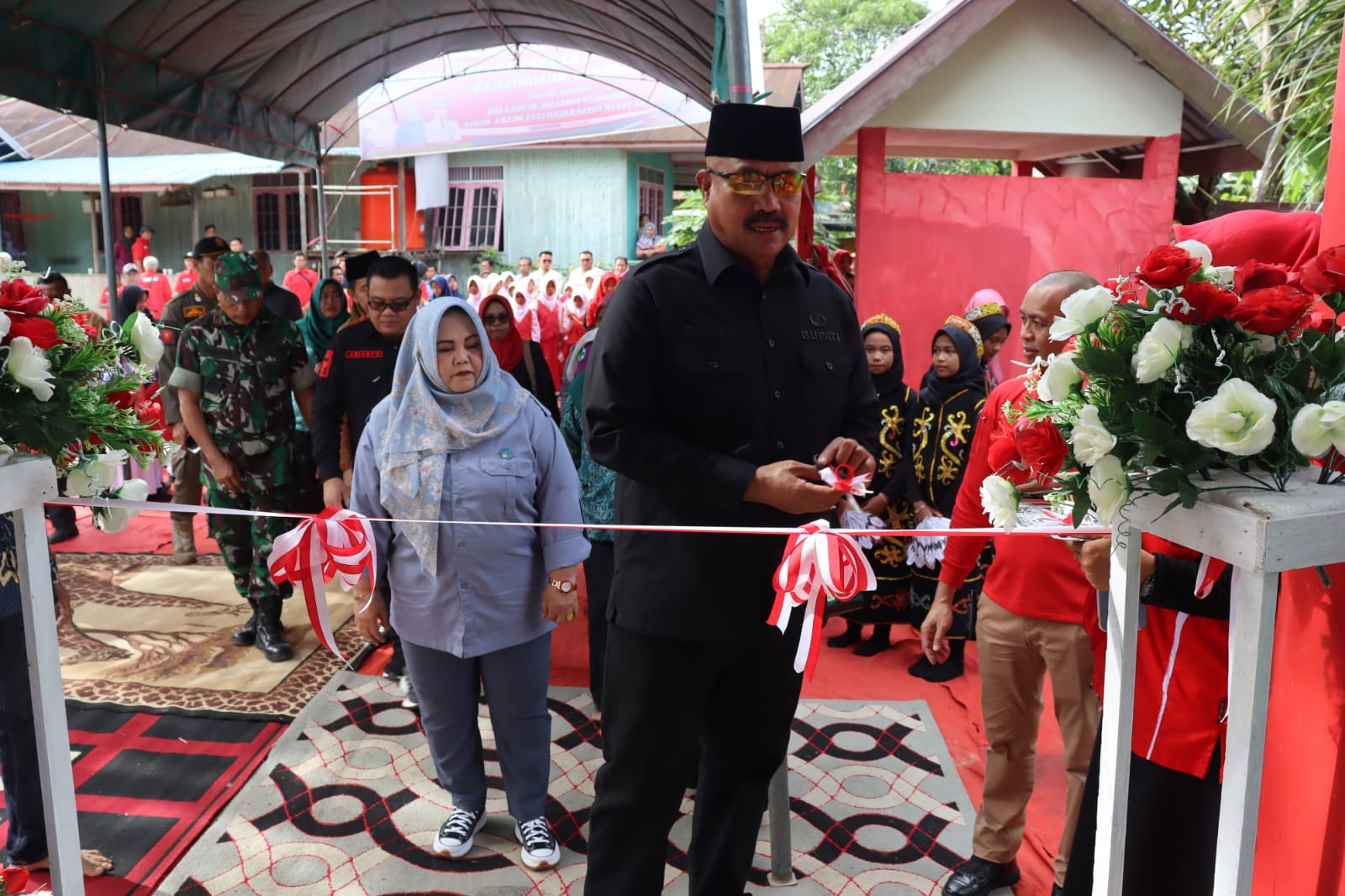 DPMD Kukar Dampingi Bupati Resmikan Posyandu Bunga Lada di Desa Tanah Datar