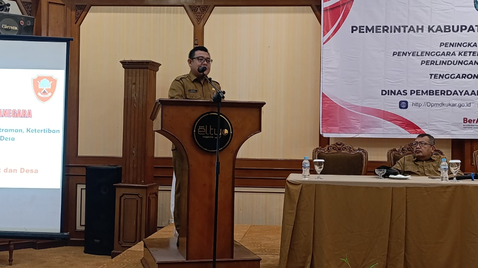 DPMD Kukar Gelar Kegiatan Peningkatan Kapasitas Linmas untuk Ciptakan Desa Tertib dan Aman